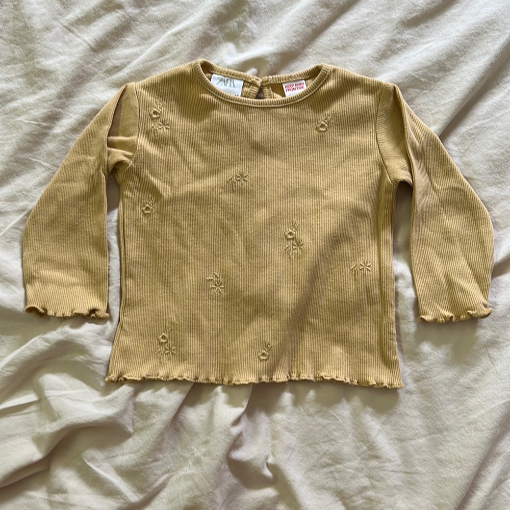 Zara Baby Ribbed Lettuce Hem Embroidered Long Sleeve in Butter Yellow